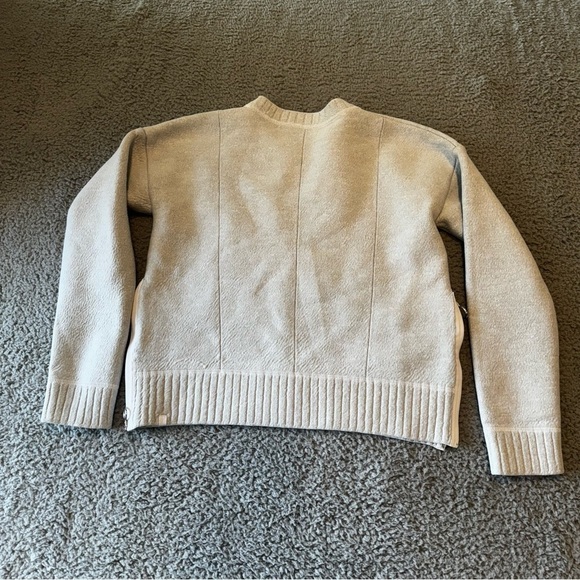 Lululemon  Sweater Size 8 Color light gray - Picture 5 of 8